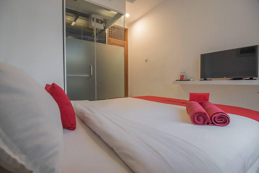 בנדונג Reddoorz Plus Near Parahyangan University מראה חיצוני תמונה