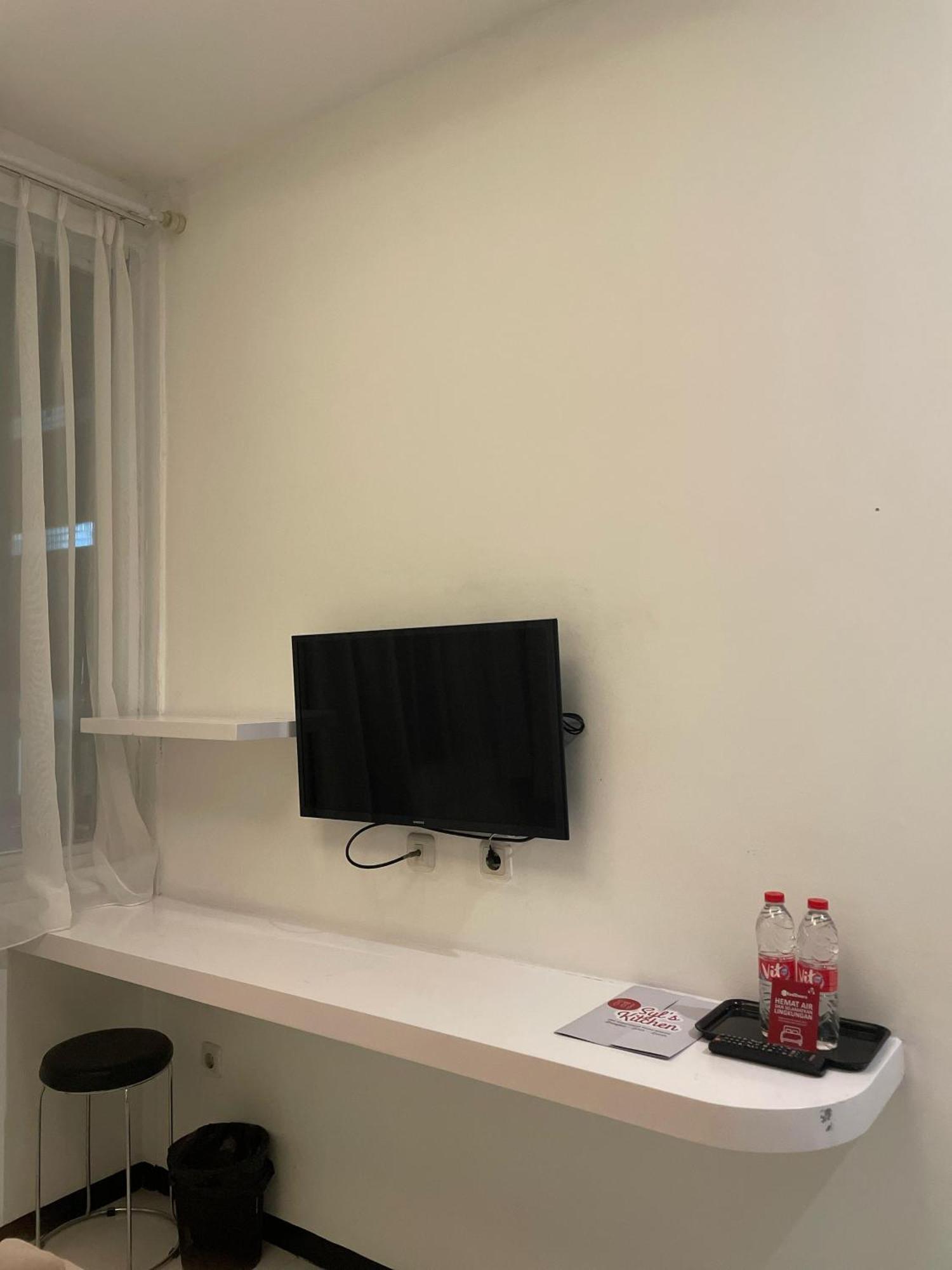 בנדונג Reddoorz Plus Near Parahyangan University מראה חיצוני תמונה