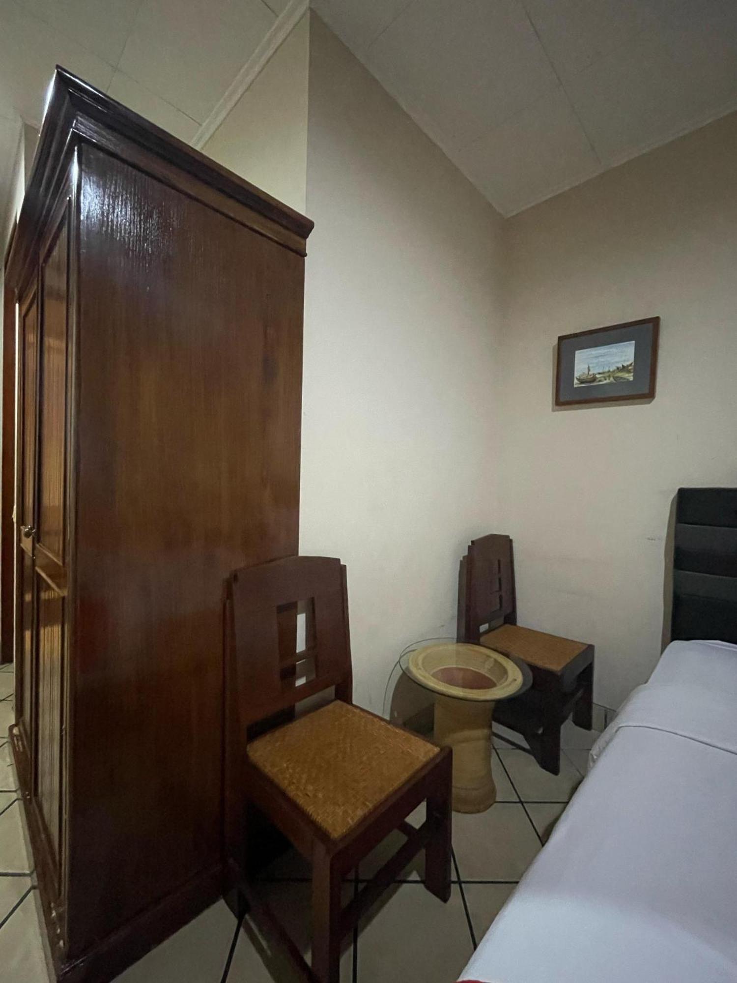 בנדונג Reddoorz Plus Near Parahyangan University מראה חיצוני תמונה
