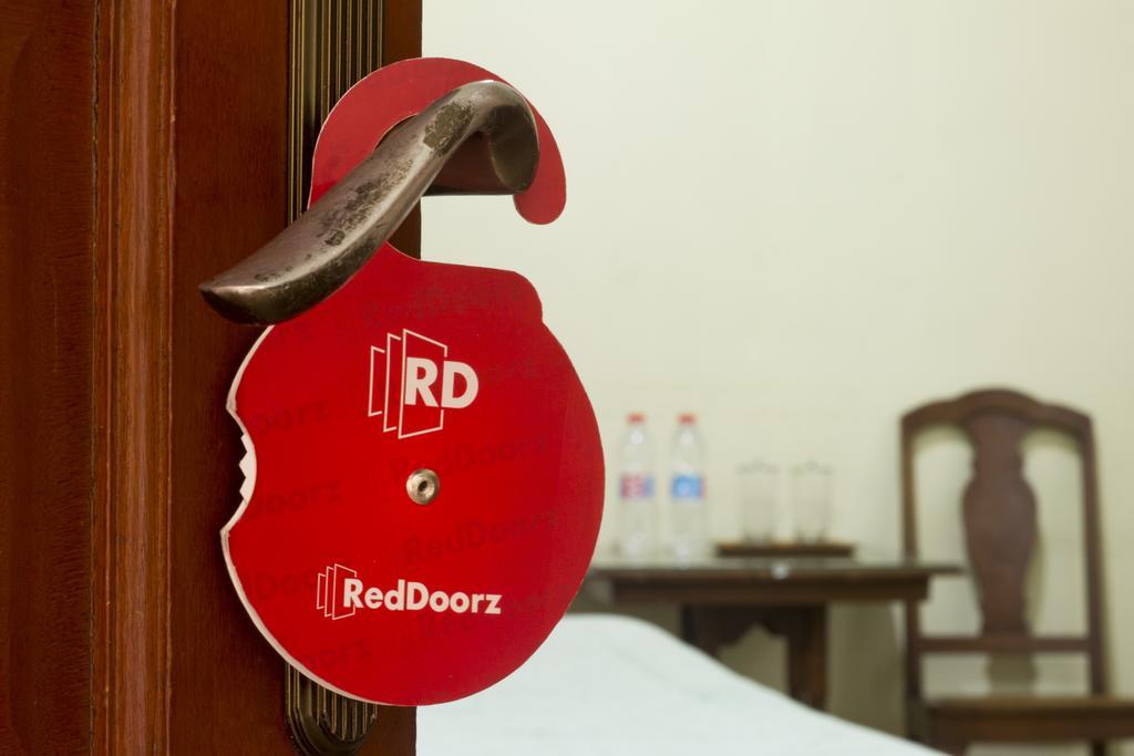 בנדונג Reddoorz Plus Near Parahyangan University מראה חיצוני תמונה