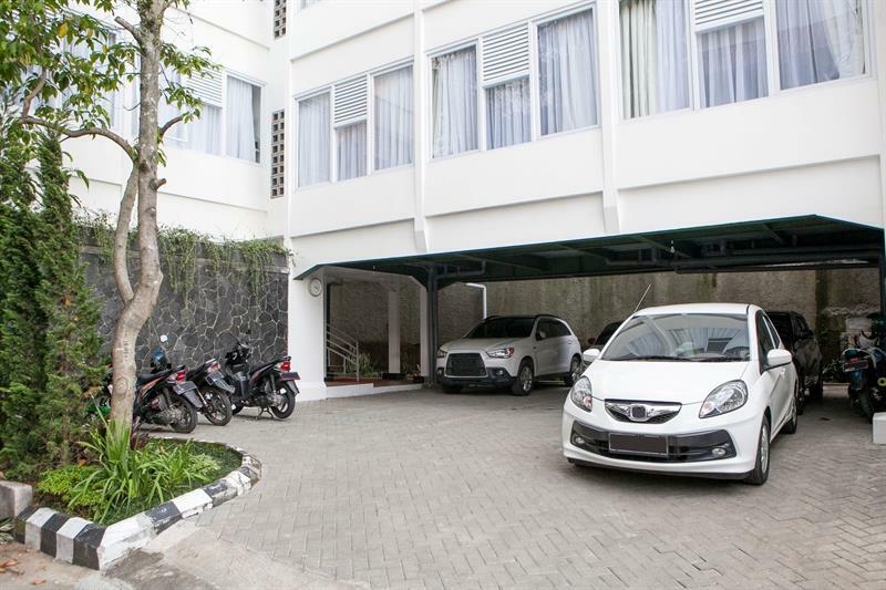 בנדונג Reddoorz Plus Near Parahyangan University מראה חיצוני תמונה